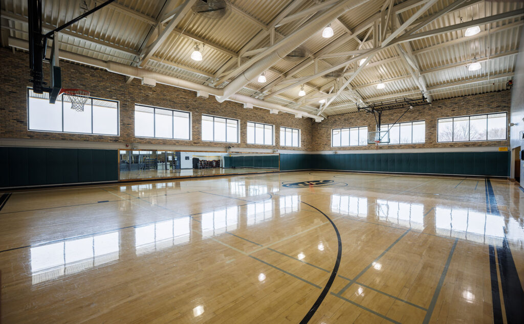 Large Gym - Full Basketball Court at the WAC Wauwatosa